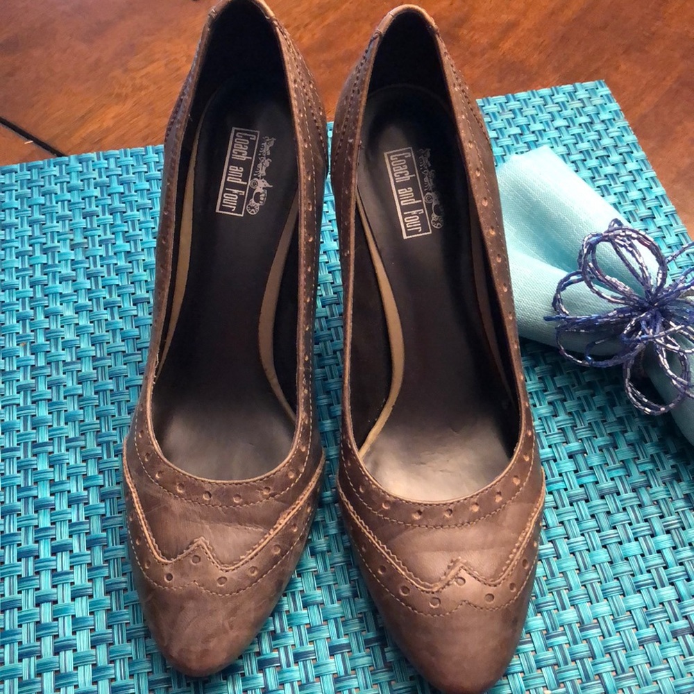 Great pair of Brown distressed leather heels